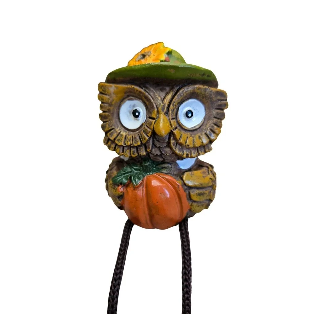Vintage Owl Holding A Pumpkin Shelf Sitter Resin